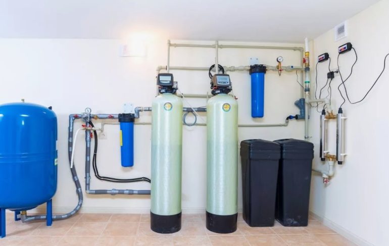 Очистка воды из скважины в частном доме: что важно учесть перед установкой